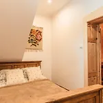 Apartdom33 Apartment *